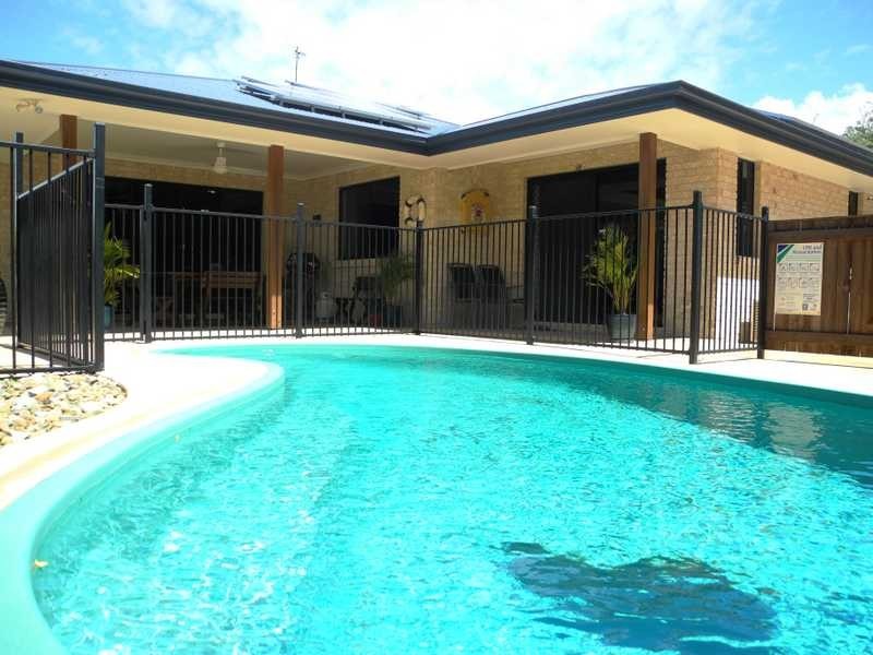 8 Caitlin Court, Boyne Island QLD 4680