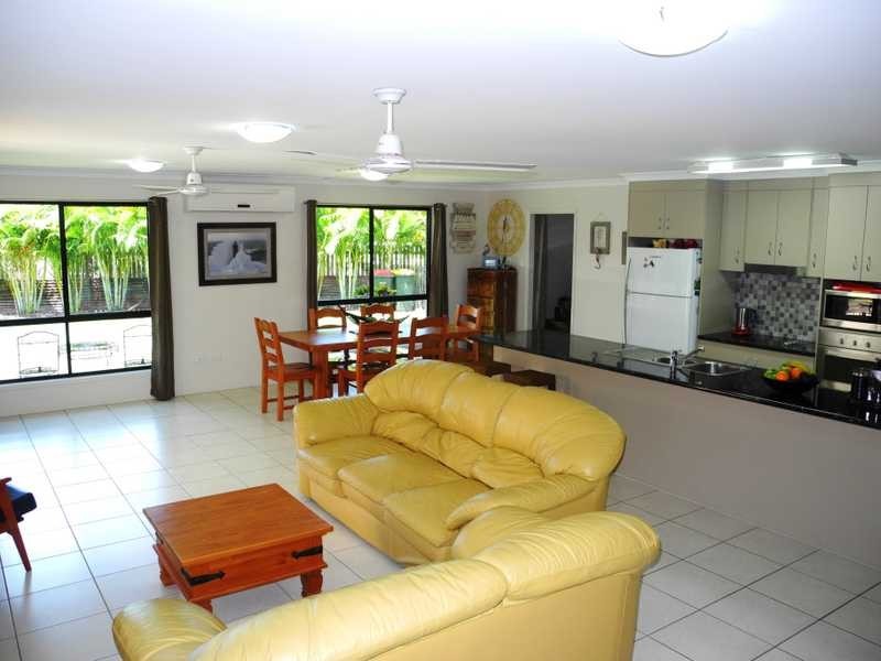 8 Caitlin Court, Boyne Island QLD 4680