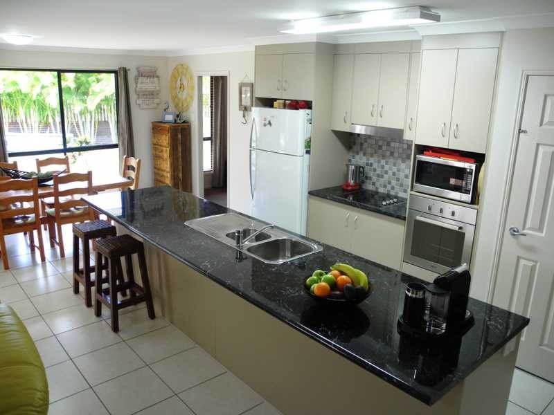 8 Caitlin Court, Boyne Island QLD 4680