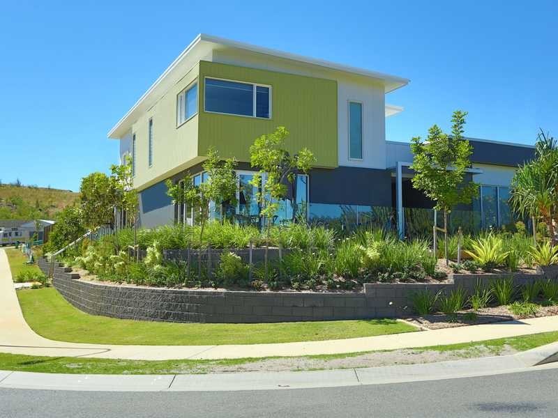 33 Tulipwood Circuit, Boyne Island QLD 4680