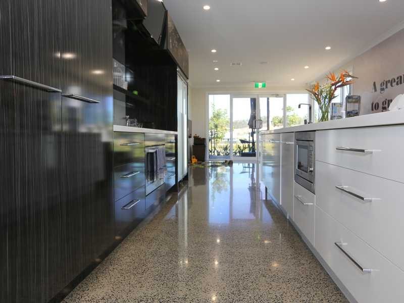 33 Tulipwood Circuit, Boyne Island QLD 4680