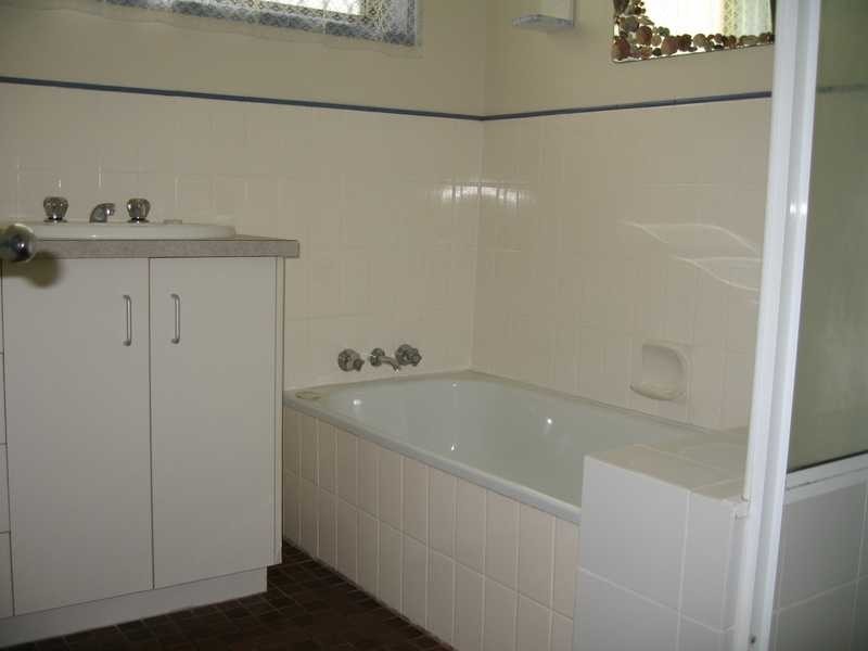 10 Chapple Court, Boyne Island QLD 4680