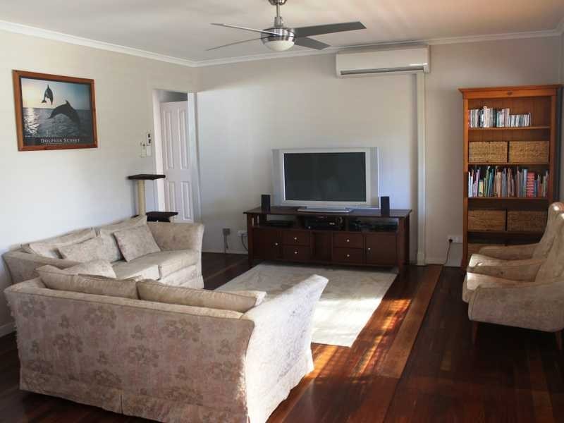 5 Wadeleigh Street, Bororen QLD 4678