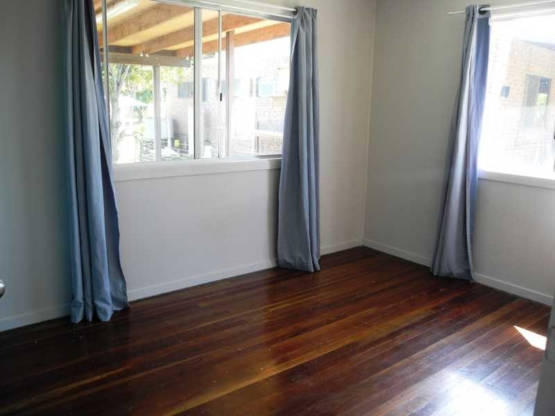 5 Wadeleigh Street, Bororen QLD 4678