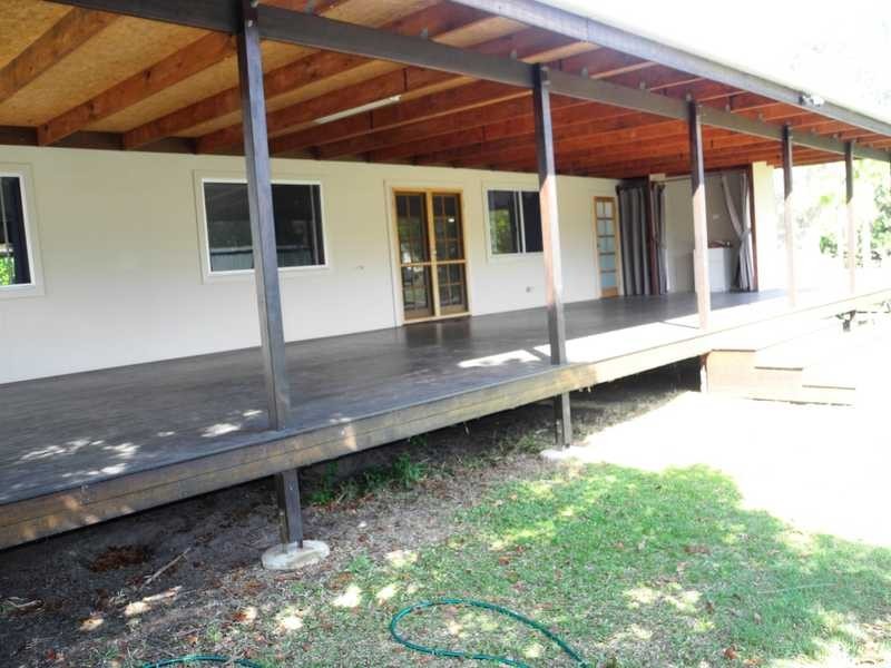 5 Wadeleigh Street, Bororen QLD 4678