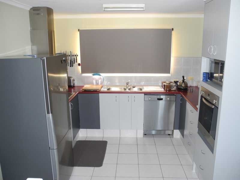 37 Sayre Crescent, Boyne Island QLD 4680