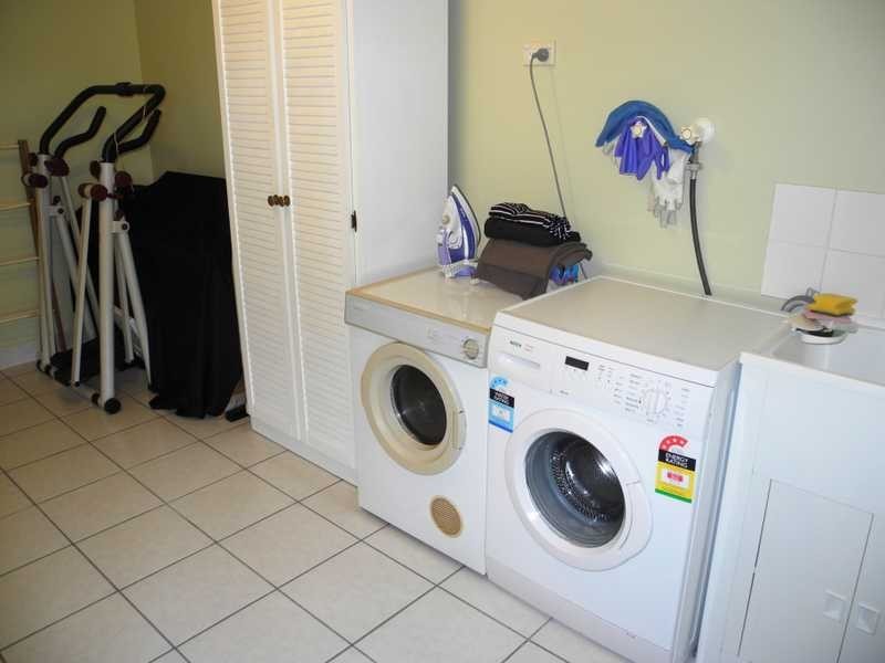 37 Sayre Crescent, Boyne Island QLD 4680