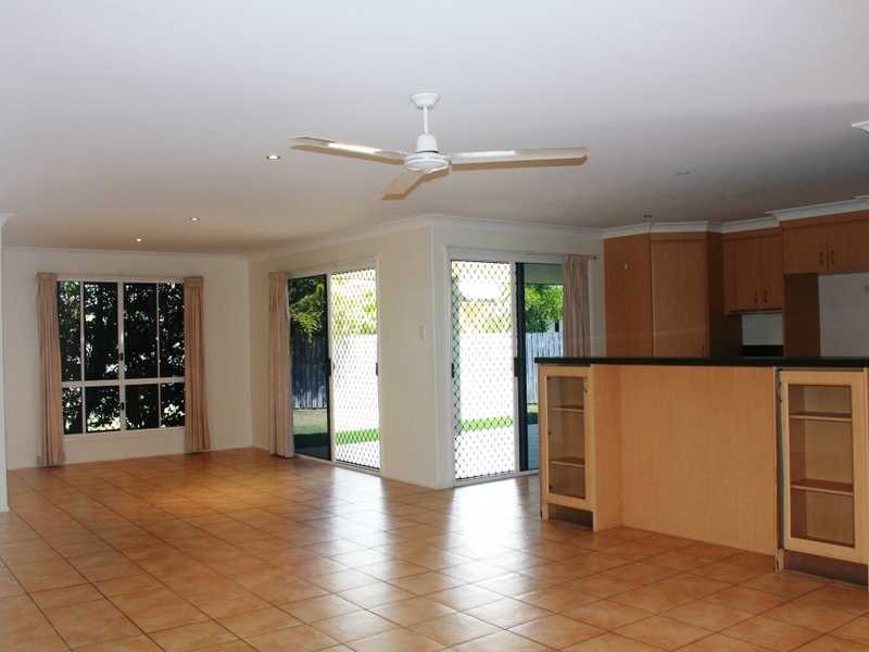 7 Riverside Drive, Tannum Sands QLD 4680