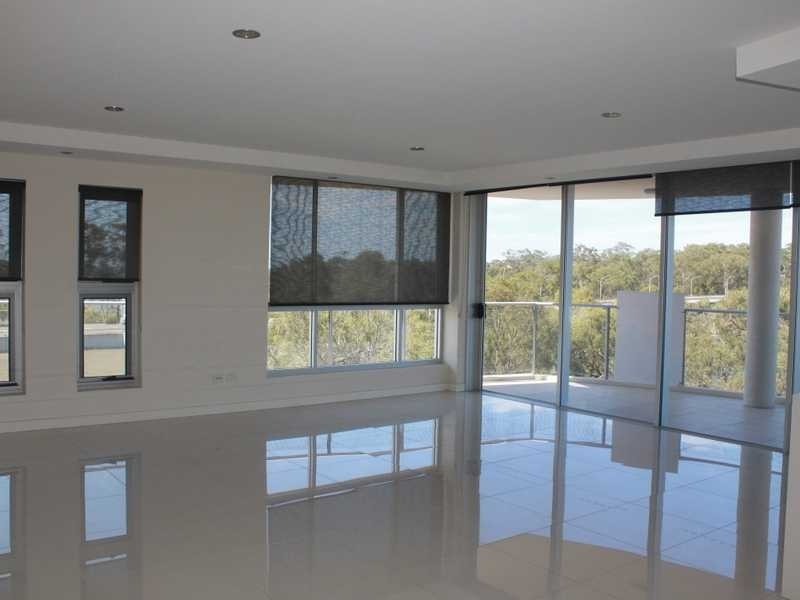 13/2 The Promenade, Boyne Island QLD 4680