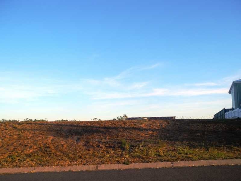 11 Richard Street, Boyne Island QLD 4680