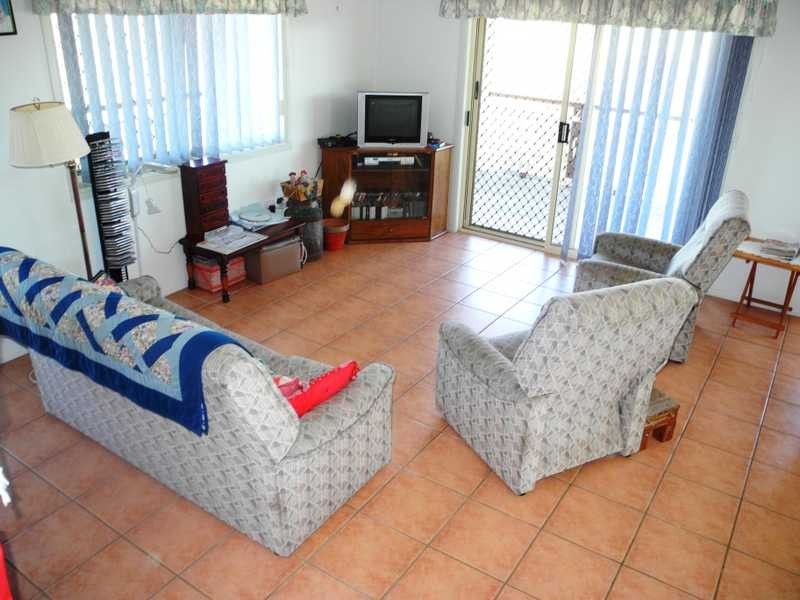 25 Koorawatha Drive, Bororen QLD 4678