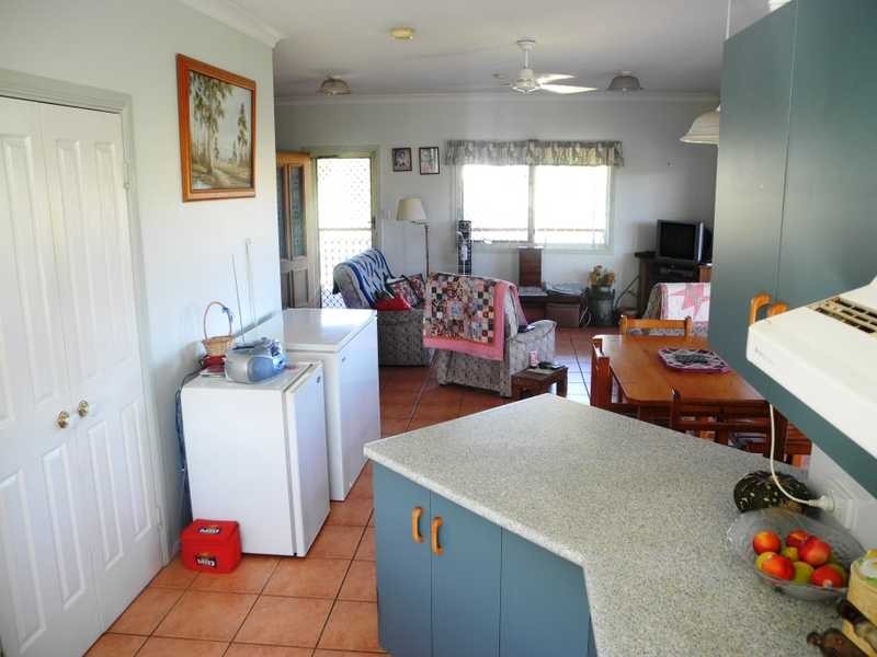25 Koorawatha Drive, Bororen QLD 4678