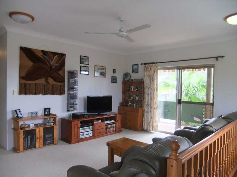 24 Sayre Crescent, Boyne Island QLD 4680