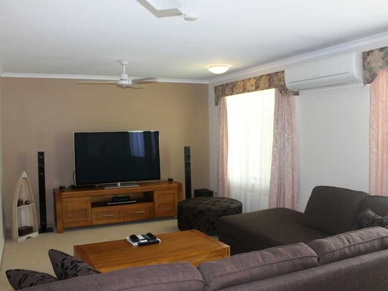 2 Andrew Court, Boyne Island QLD 4680