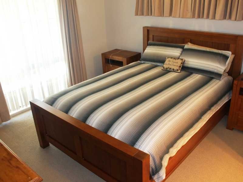 2 Andrew Court, Boyne Island QLD 4680