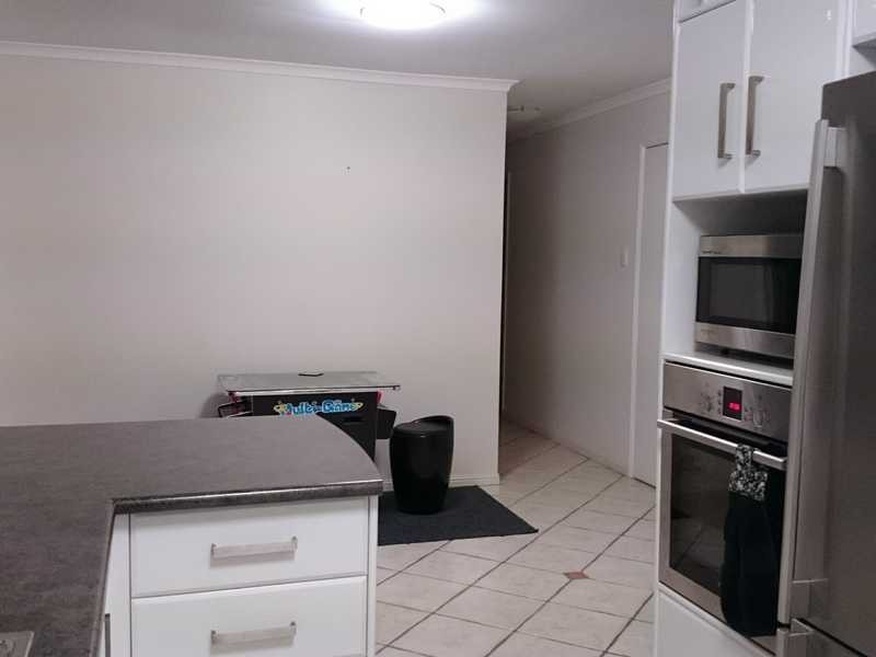 2 Andrew Court, Boyne Island QLD 4680