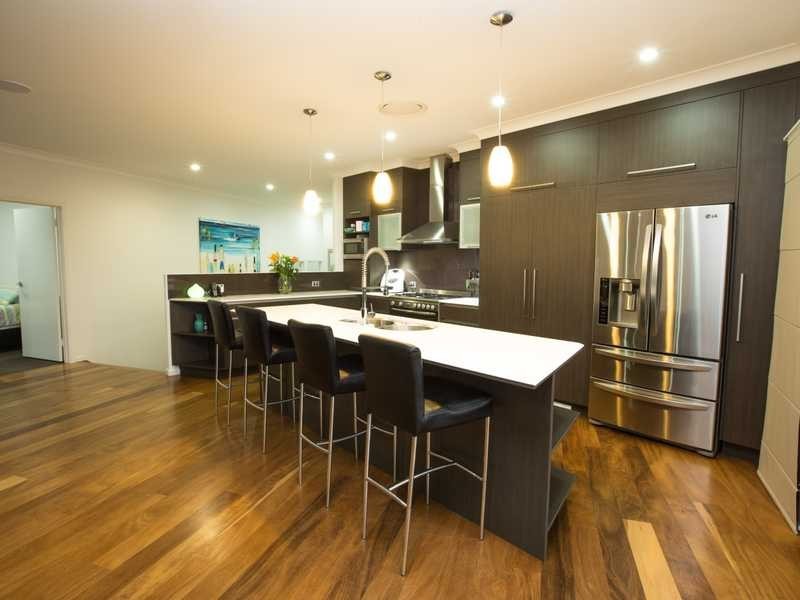 37 Ocean Street, Tannum Sands QLD 4680