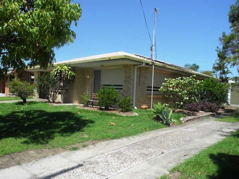 8 Winnecke Road, Tannum Sands QLD 4680