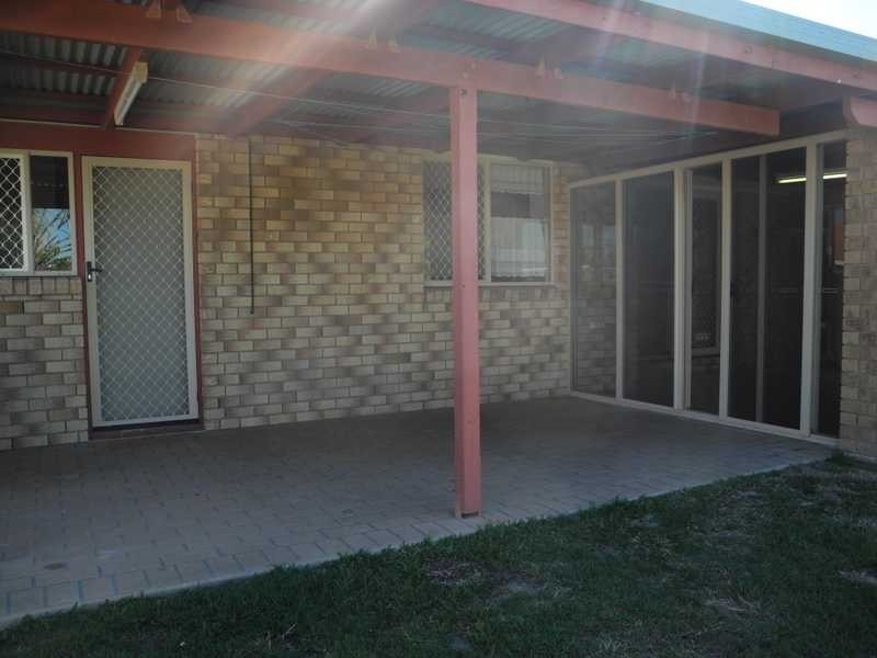18 Jarrah Drive, Boyne Island QLD 4680