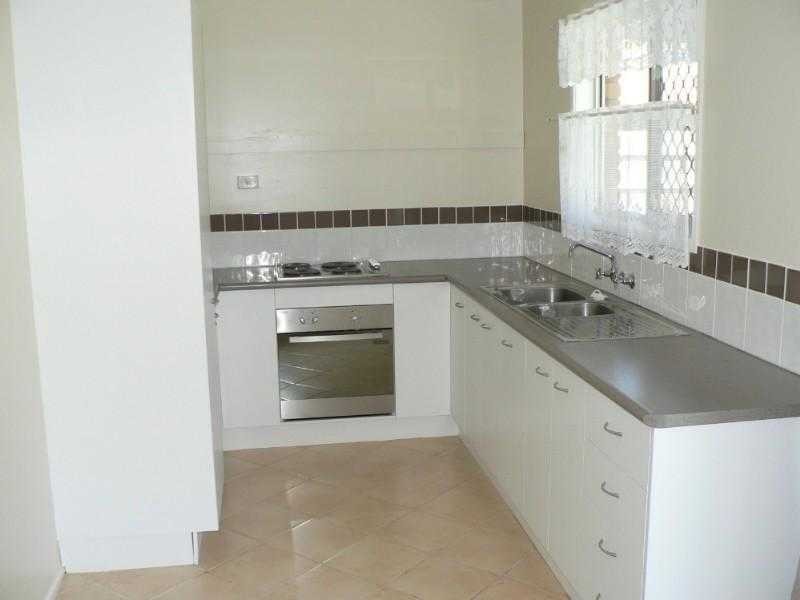 7 Bellemere Court, Boyne Island QLD 4680