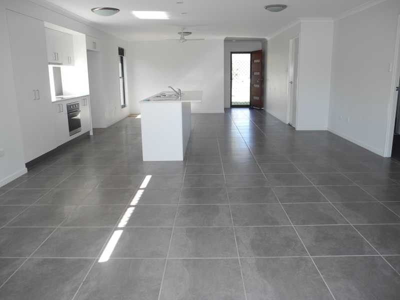 5 Corimba Parade, Boyne Island QLD 4680