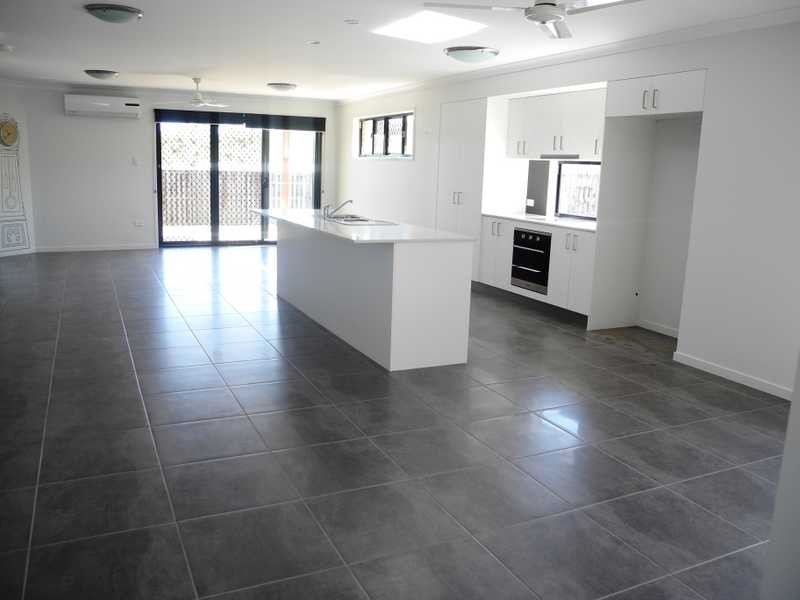 5 Corimba Parade, Boyne Island QLD 4680