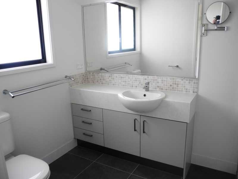 5 Corimba Parade, Boyne Island QLD 4680