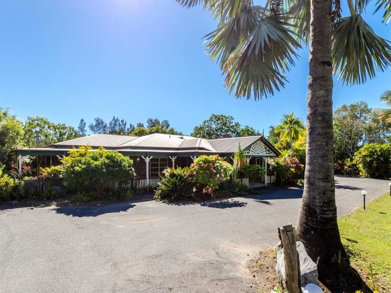 365 Boyne Island Road, Boyne Island QLD 4680