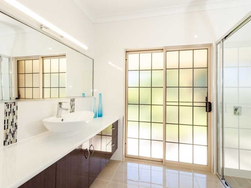 365 Boyne Island Road, Boyne Island QLD 4680