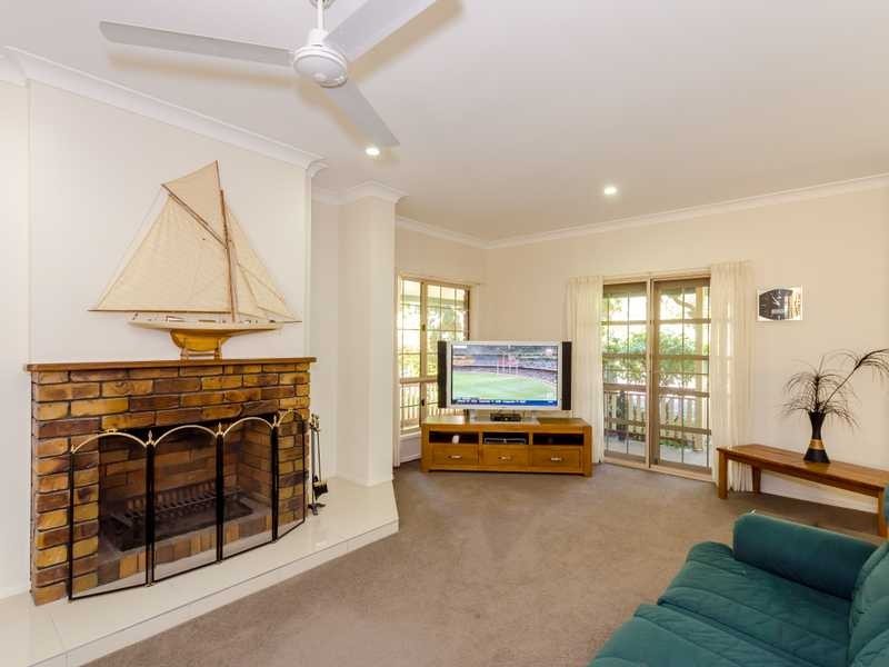 365 Boyne Island Road, Boyne Island QLD 4680