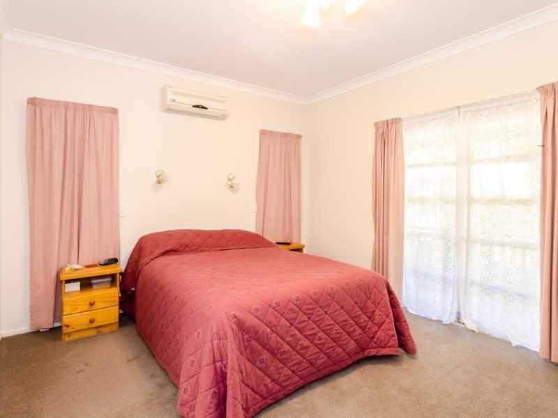 365 Boyne Island Road, Boyne Island QLD 4680