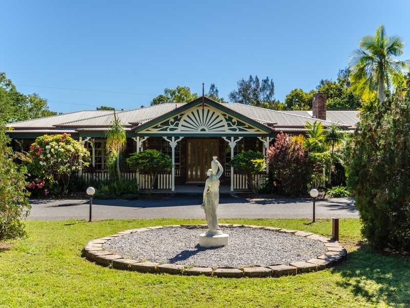 365 Boyne Island Road, Boyne Island QLD 4680