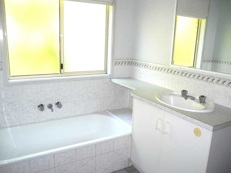 6 Cambridge Close, Tannum Sands QLD 4680