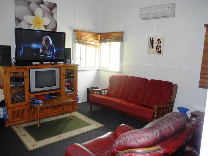 9 Wadeleigh Street, Bororen QLD 4678