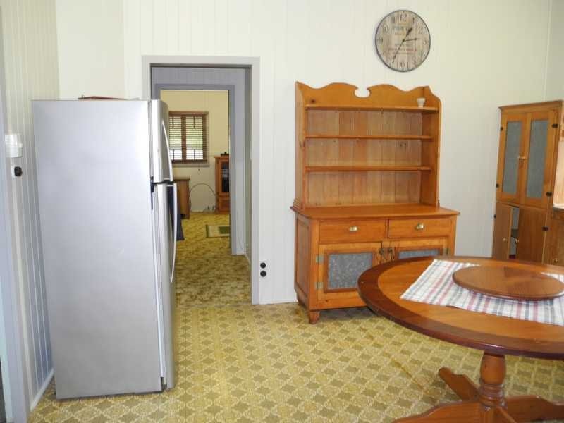 9 Wadeleigh Street, Bororen QLD 4678