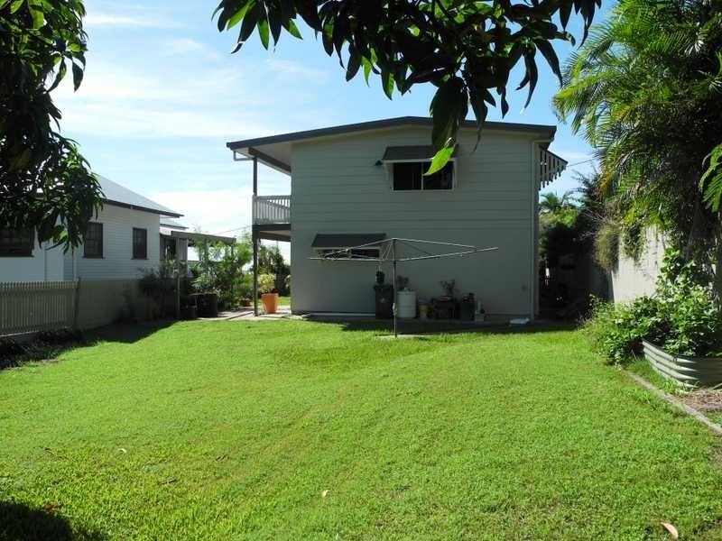 8 Marine Avenue, Tannum Sands QLD 4680