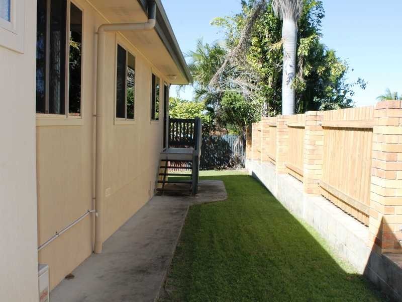 6 Swains Court, Boyne Island QLD 4680