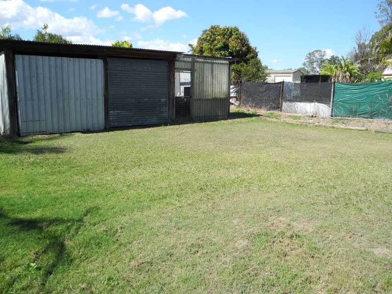 18 Kent Street, Bororen QLD 4678