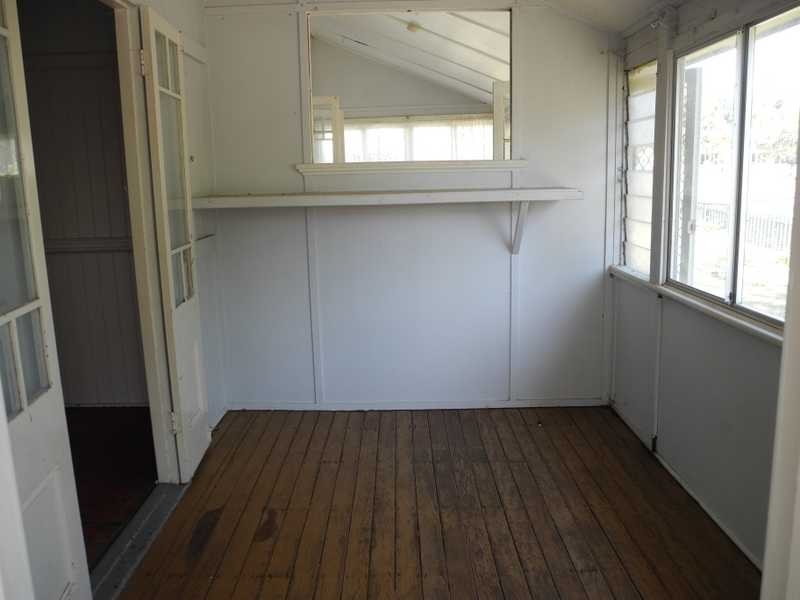 18 Kent Street, Bororen QLD 4678