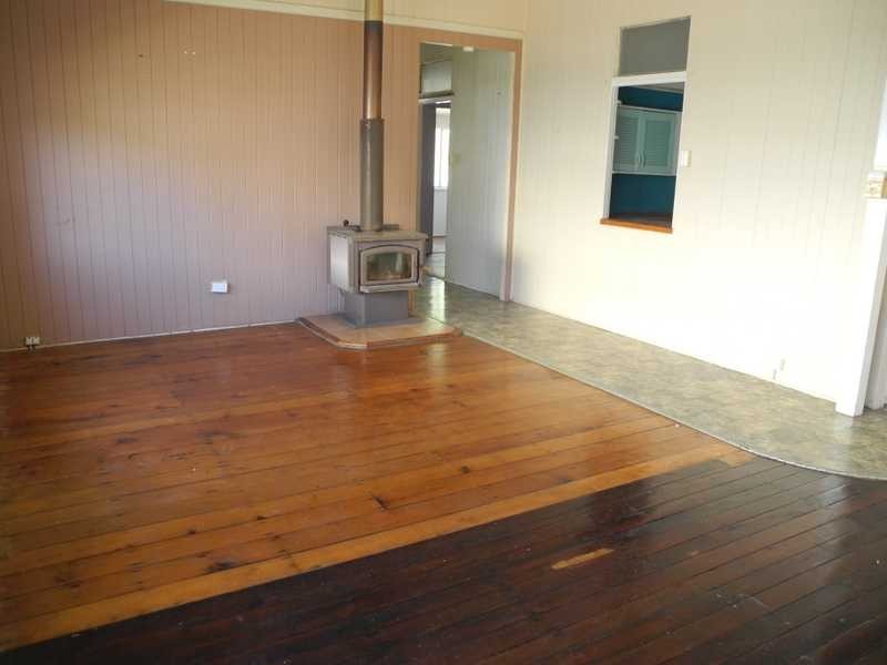 18 Kent Street, Bororen QLD 4678
