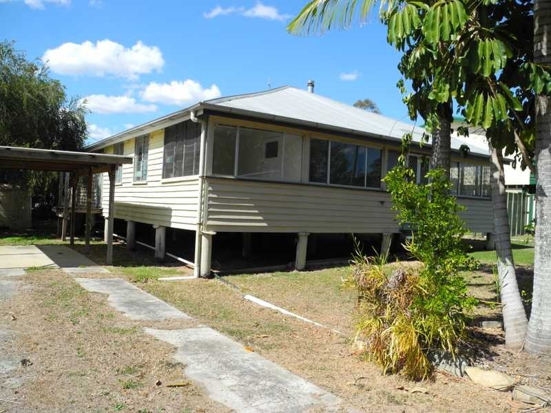 18 Kent Street, Bororen QLD 4678