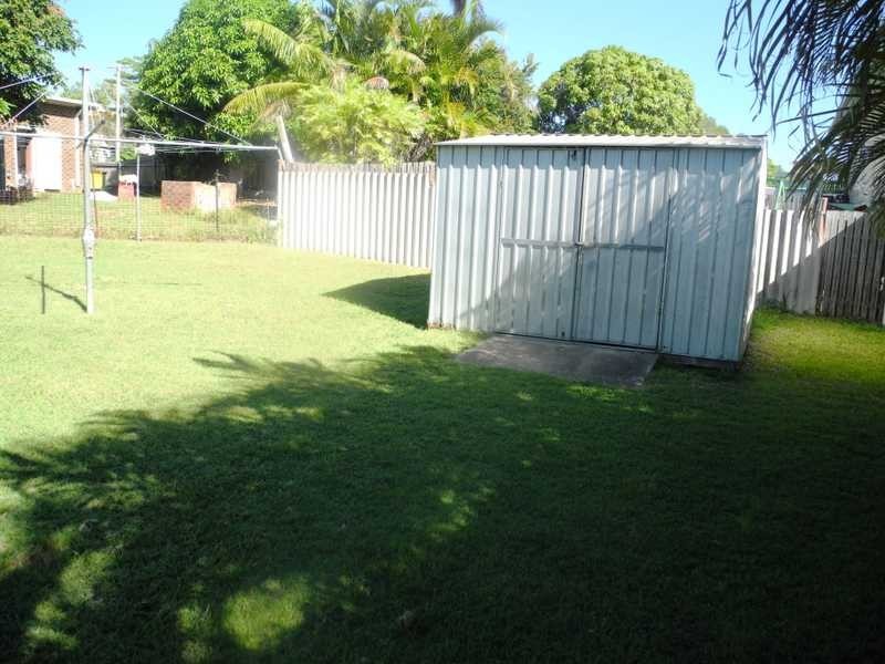 28 Campbell Street, Clinton QLD 4680