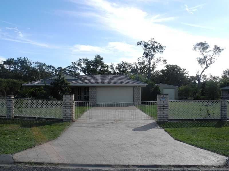 8 Silverton Drive, Tannum Sands QLD 4680