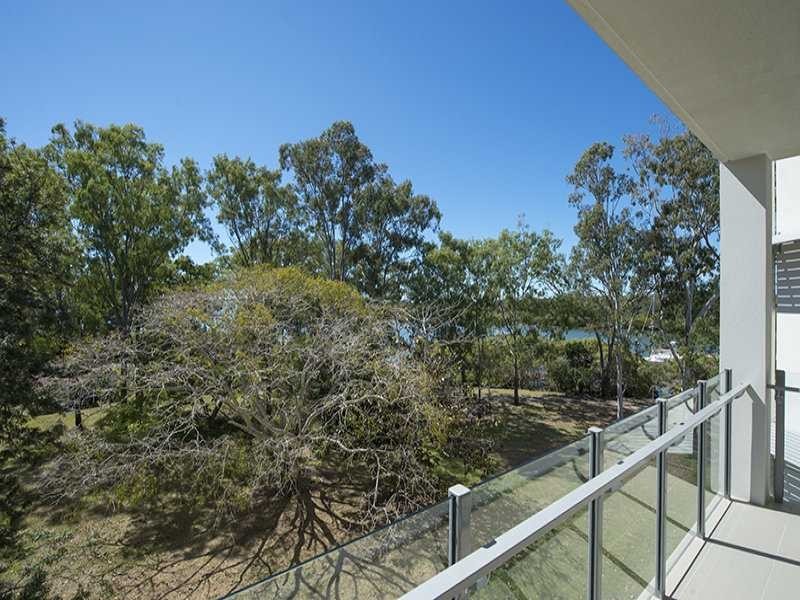 10 Wyndham Avenue, Boyne Island QLD 4680