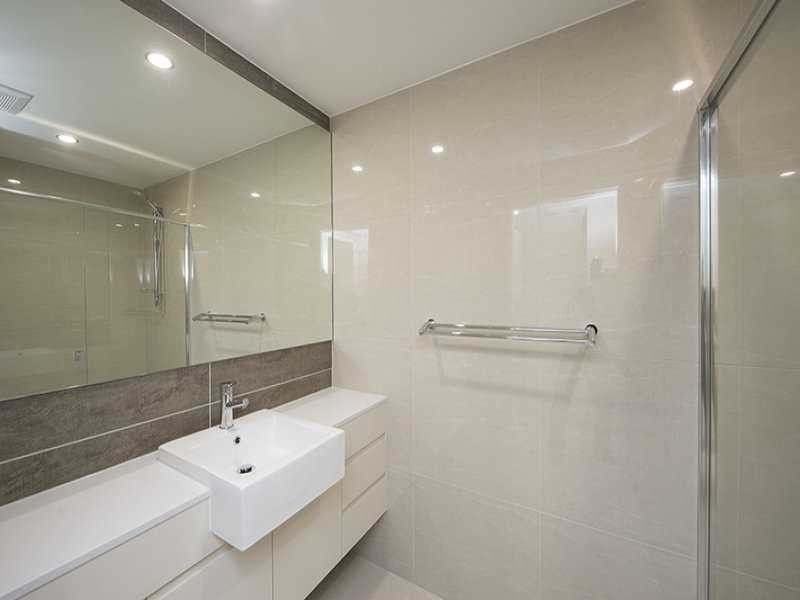 10 Wyndham Avenue, Boyne Island QLD 4680