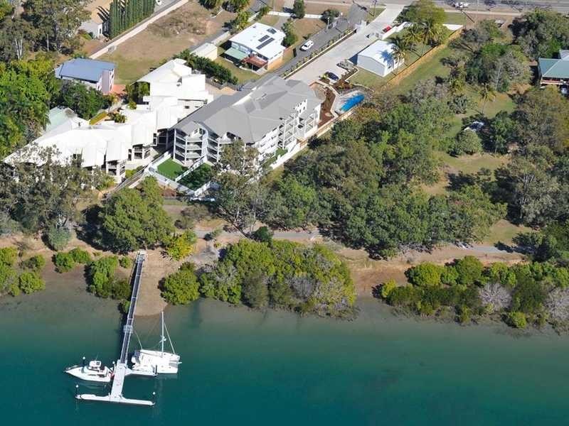 10 Wyndham Avenue, Boyne Island QLD 4680