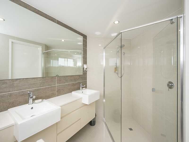 10 Wyndham Avenue, Boyne Island QLD 4680