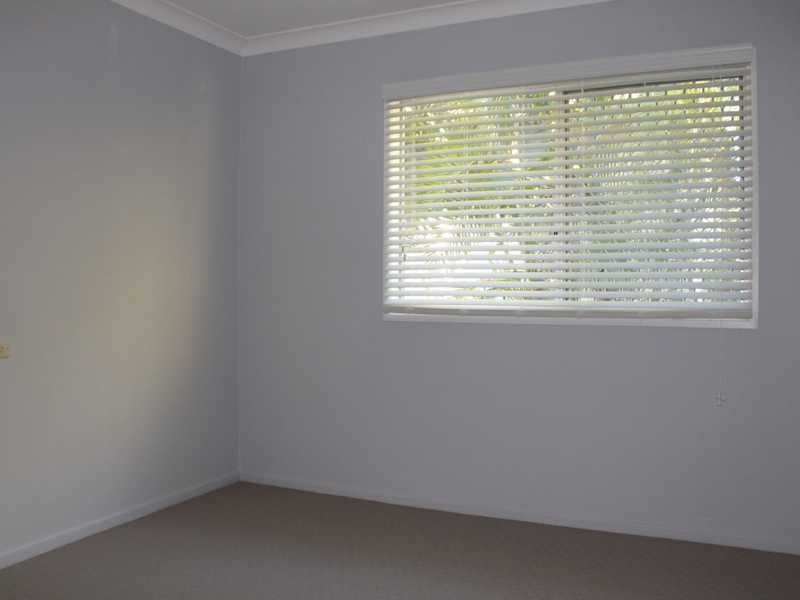 15 Yukana Street, Boyne Island QLD 4680