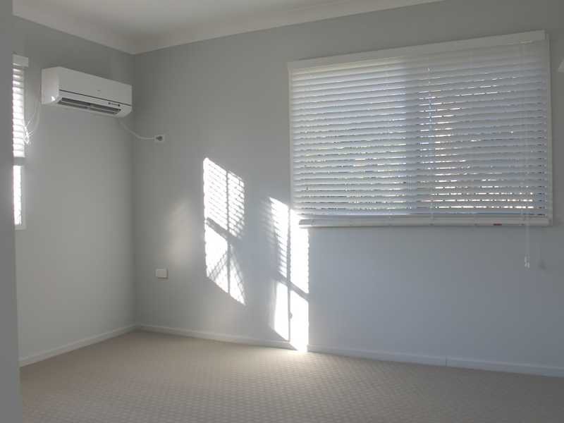 15 Yukana Street, Boyne Island QLD 4680