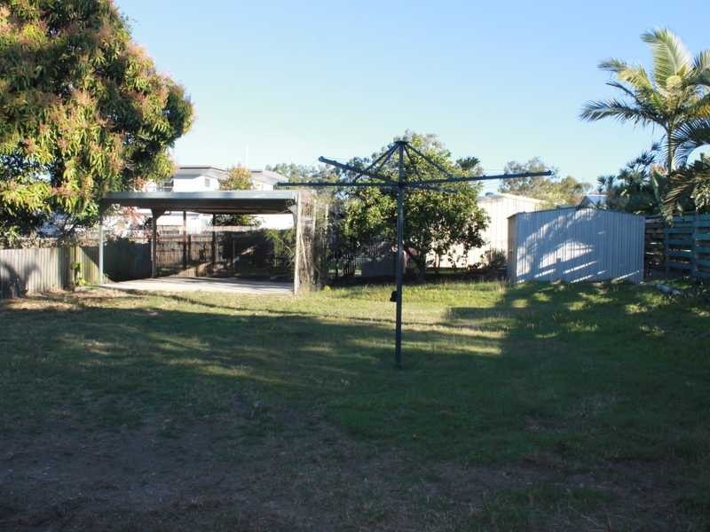 15 Yukana Street, Boyne Island QLD 4680